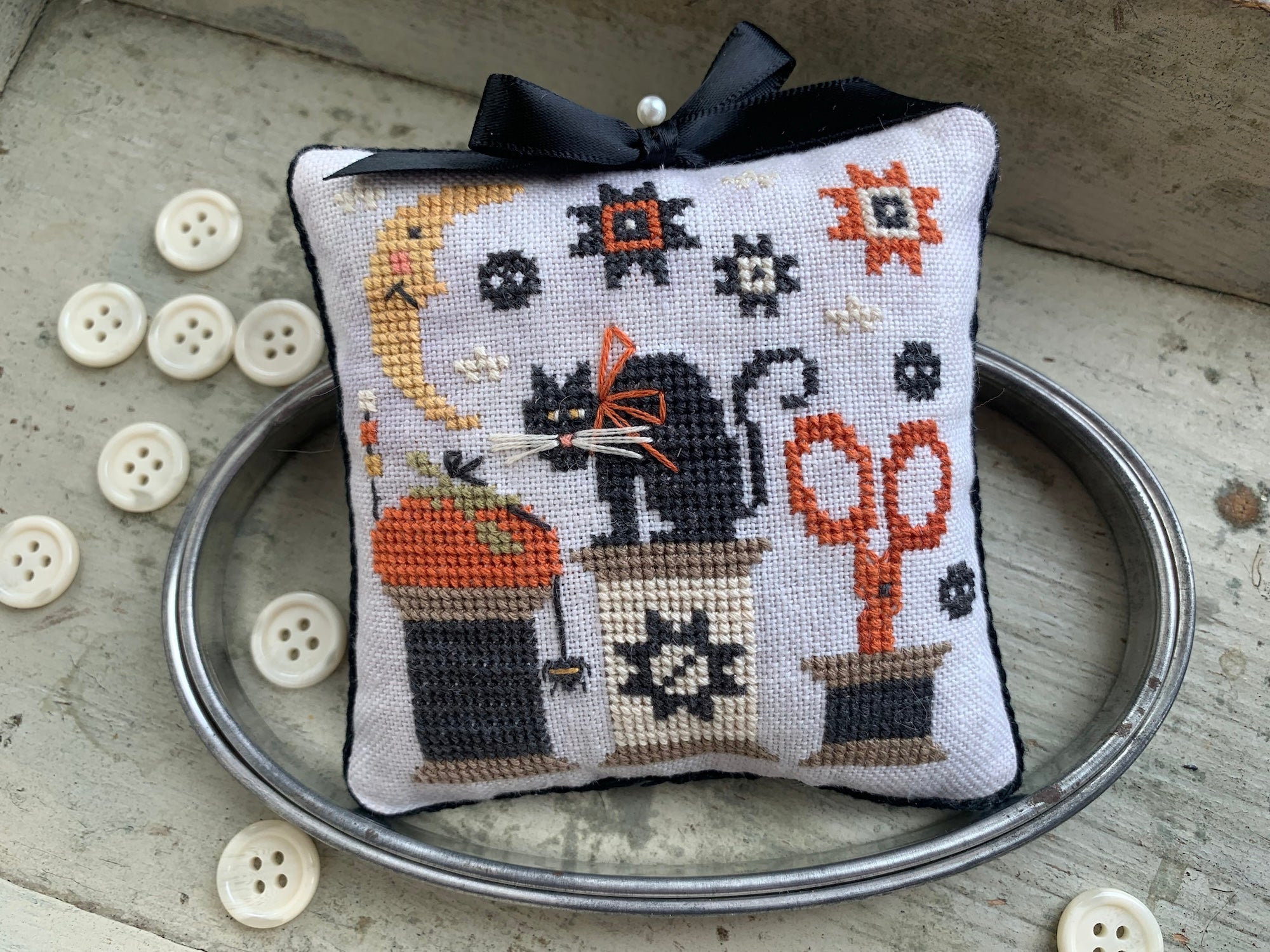 PRE-ORDER Stitches by Ethel - Halloween Spools Pinkeep